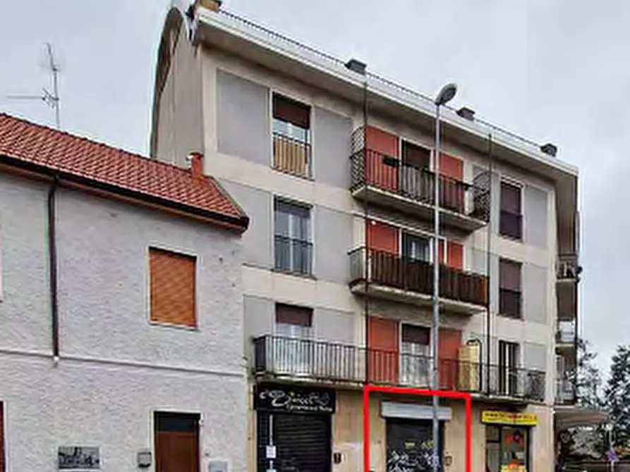 Immagine 8 di Negozio in vendita  in Via Roma a Nerviano