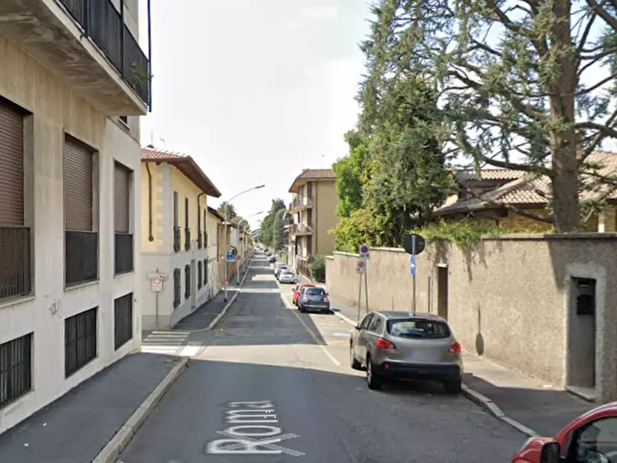 Immagine 13 di Negozio in vendita  in Via Roma a Nerviano
