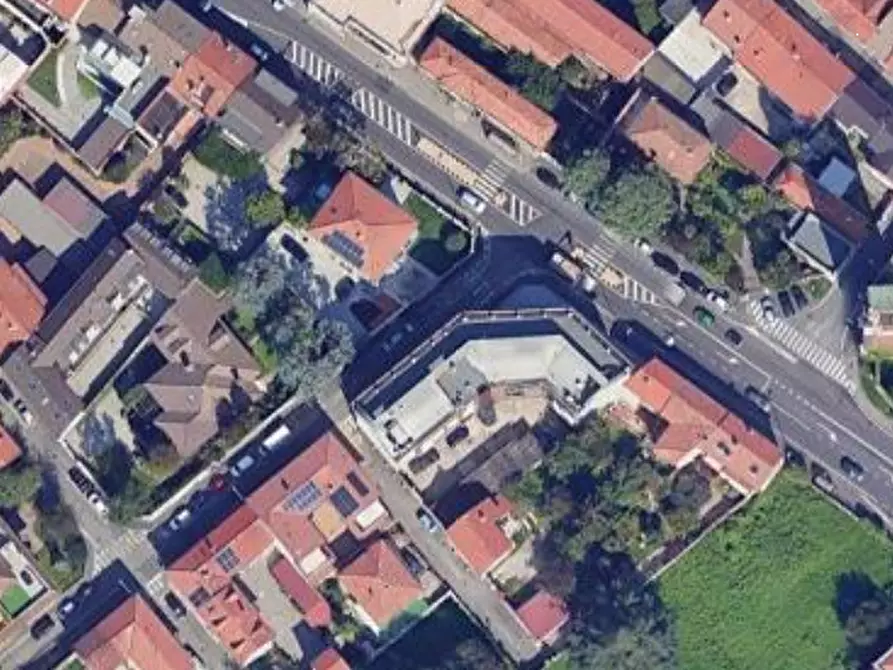 Immagine 15 di Negozio in vendita  in Via Roma a Nerviano