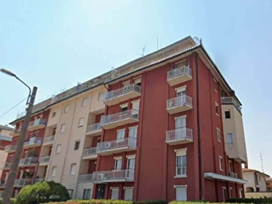 Immagine 2 di Appartamento in vendita  in Via Monte Nero a Corbetta