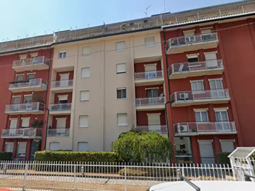 Immagine 5 di Appartamento in vendita  in Via Monte Nero a Corbetta