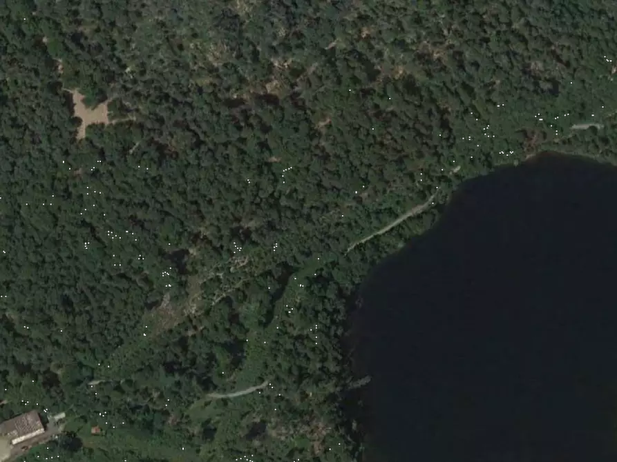 Immagine 1 di Terreno edificabile in vendita  a Valganna