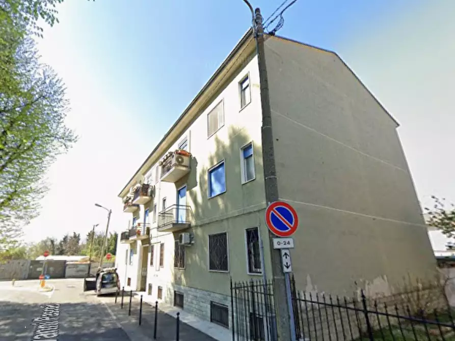 Immagine 13 di Appartamento in vendita  in Via Giovanni Pascoli a Senago