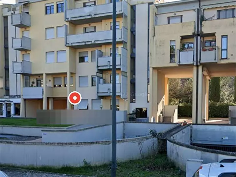 Immagine 5 di Magazzino in vendita  in Via Brenta  a Firenze