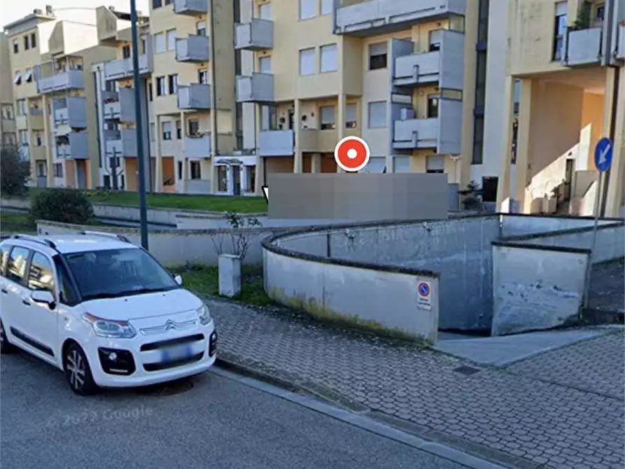 Immagine 6 di Magazzino in vendita  in Via Brenta  a Firenze