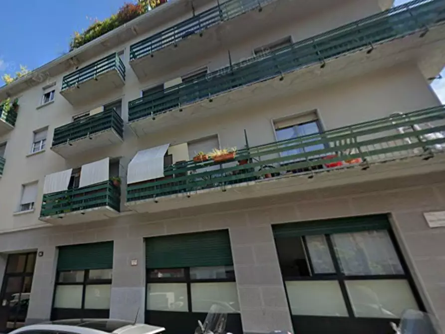 Immagine 3 di Appartamento in vendita  in Via Melchiorre Delfico a Milano
