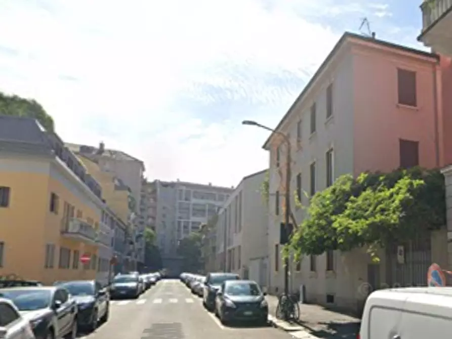 Immagine 6 di Appartamento in vendita  in Via Melchiorre Delfico a Milano