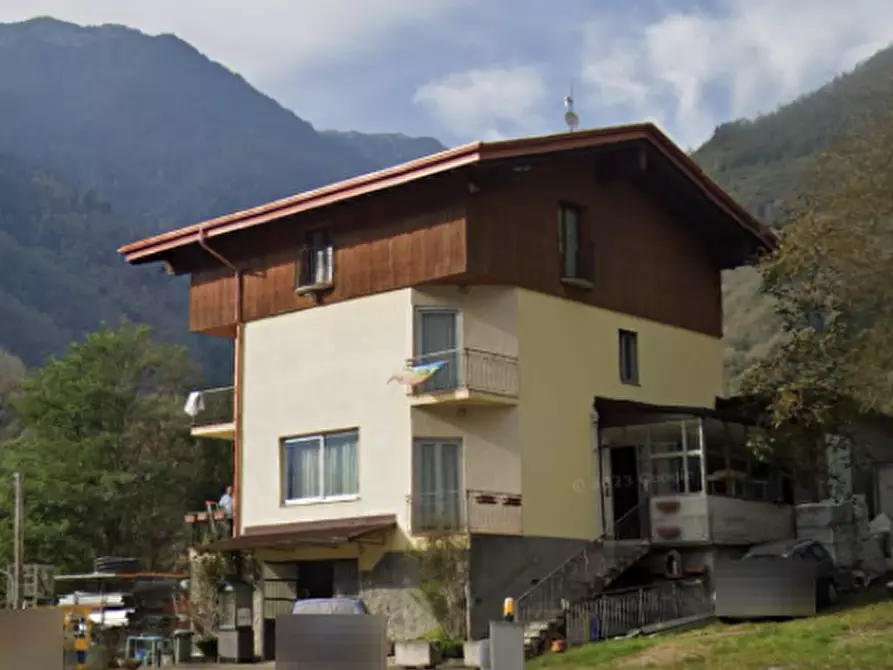 Immagine 1 di Casa indipendente in vendita  in VIA FORNO ALLIONE a Malonno