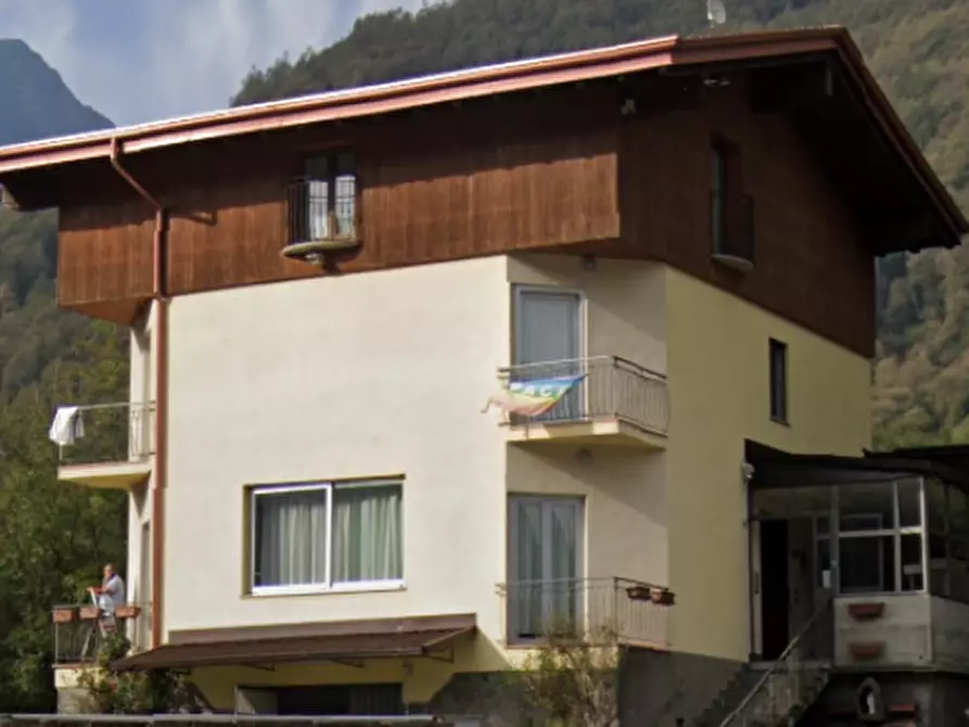 Immagine 2 di Casa indipendente in vendita  in VIA FORNO ALLIONE a Malonno