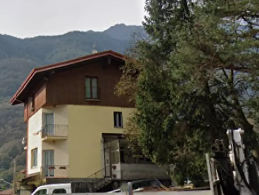 Immagine 15 di Casa indipendente in vendita  in VIA FORNO ALLIONE a Malonno