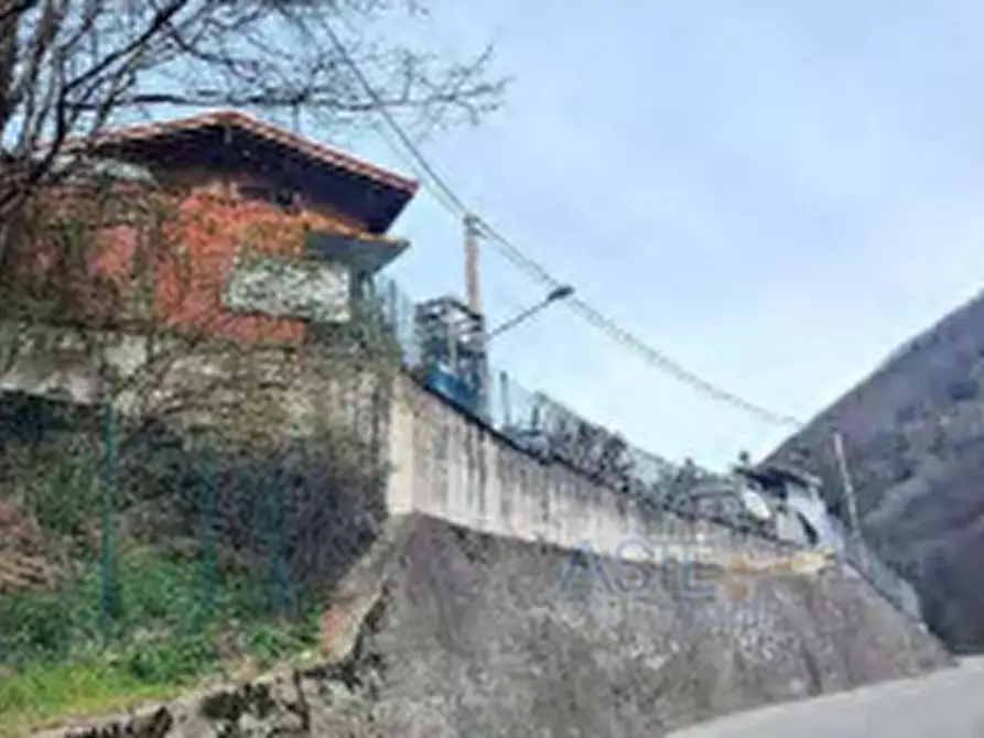 Immagine 21 di Casa indipendente in vendita  in VIA FORNO ALLIONE a Malonno