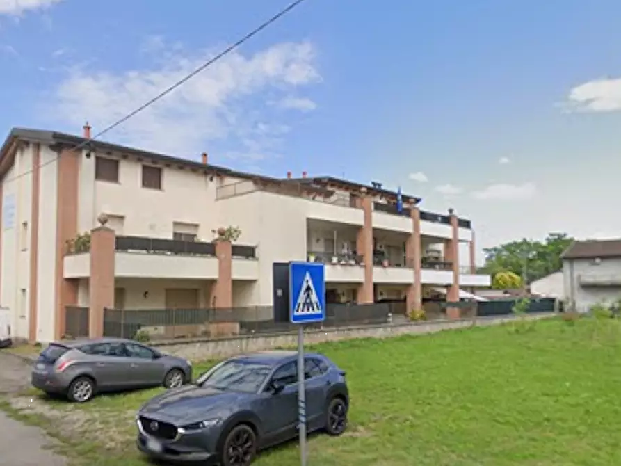 Immagine 26 di Appartamento in vendita  in Via Sandro Pertini a Pizzale