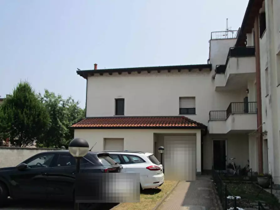 Immagine 2 di Appartamento in vendita  in Via Sandro Pertini a Pizzale