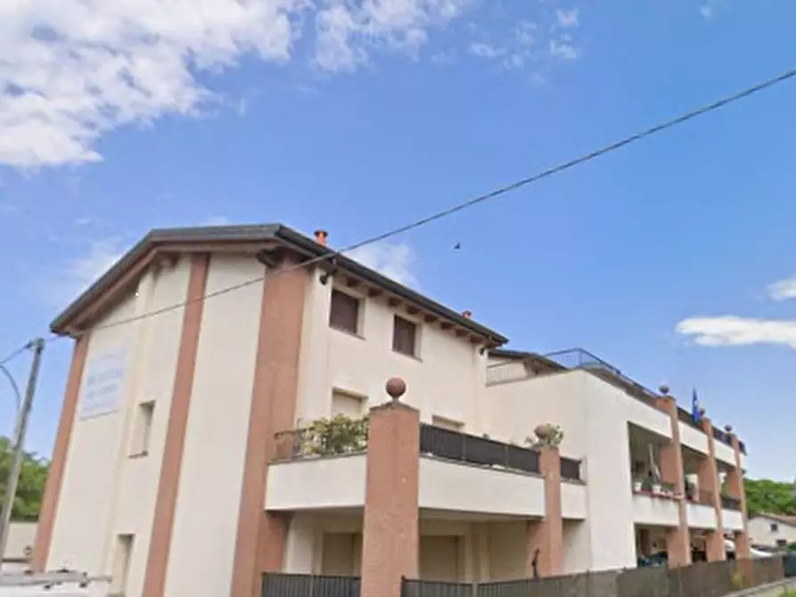 Immagine 4 di Appartamento in vendita  in Via Sandro Pertini a Pizzale