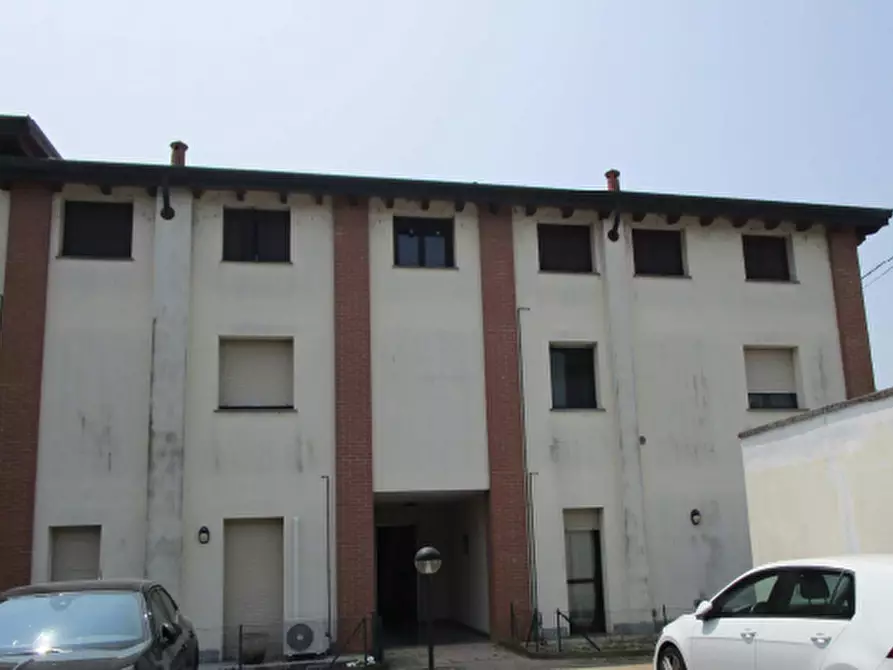 Immagine 12 di Appartamento in vendita  in Via Sandro Pertini a Pizzale