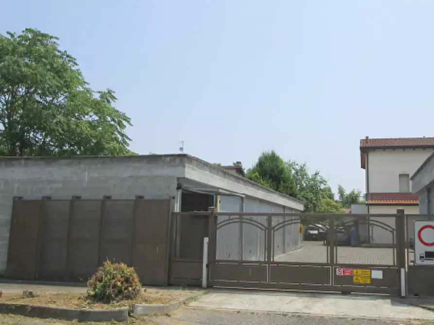 Immagine 15 di Appartamento in vendita  in Via Sandro Pertini a Pizzale