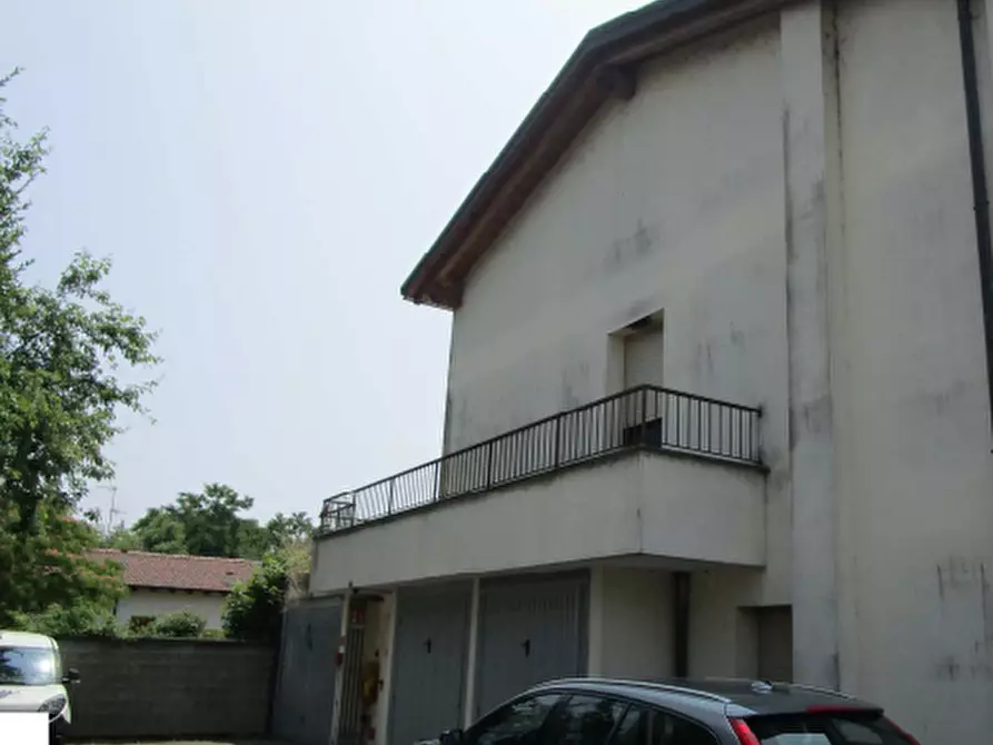 Immagine 20 di Appartamento in vendita  in Via Sandro Pertini a Pizzale