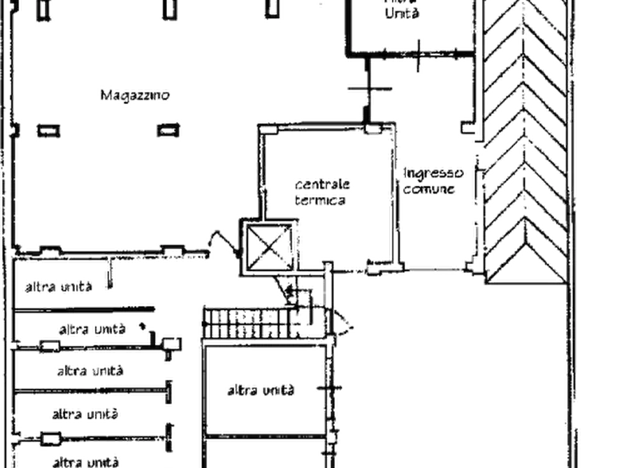 Immagine 4 di Magazzino in vendita  in Viale Don Luigi Sturzo a Mantova