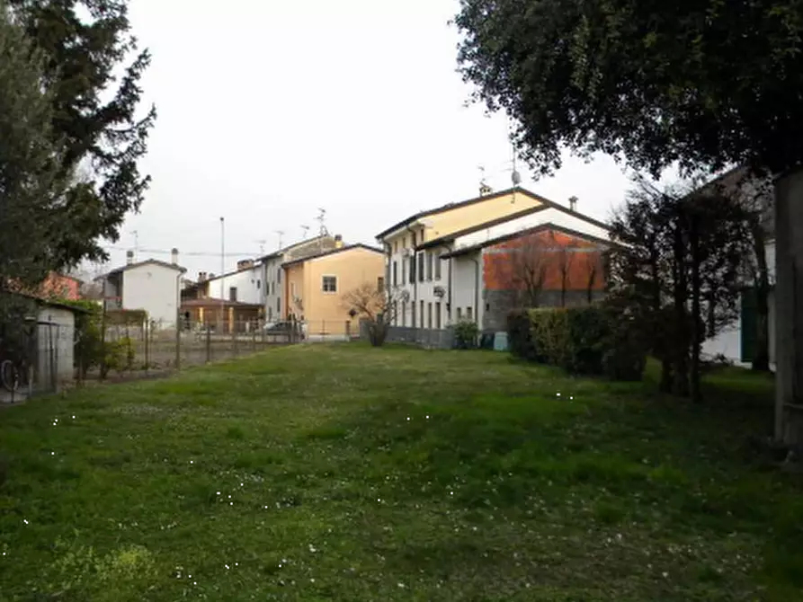 Immagine 10 di Porzione di casa in vendita  in Via Trieste a Casaloldo