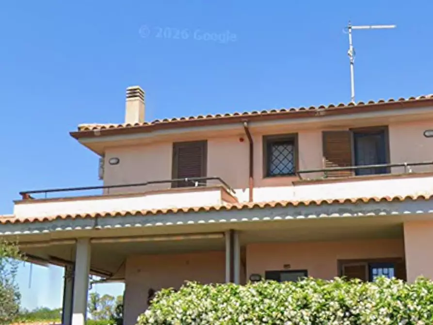 Immagine 3 di Villa in vendita  in Via Stoccolma a Ladispoli