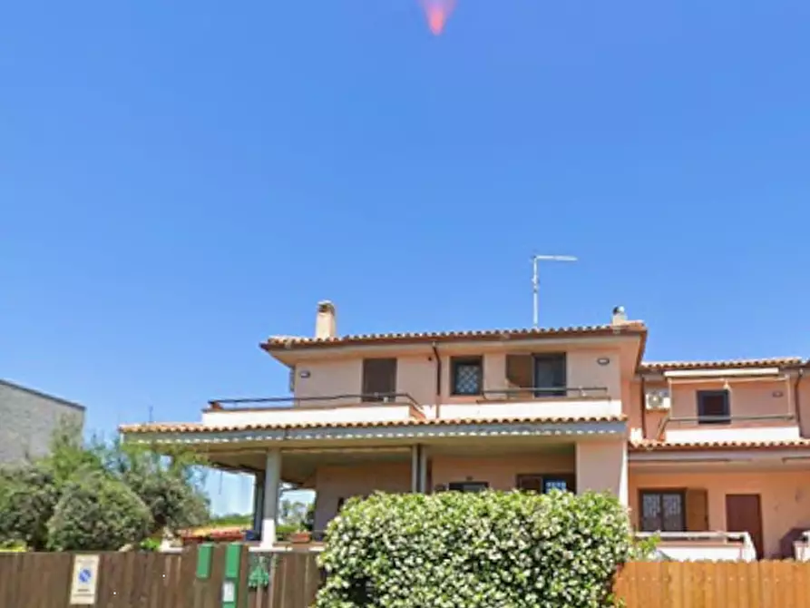 Immagine 14 di Villa in vendita  in Via Stoccolma a Ladispoli