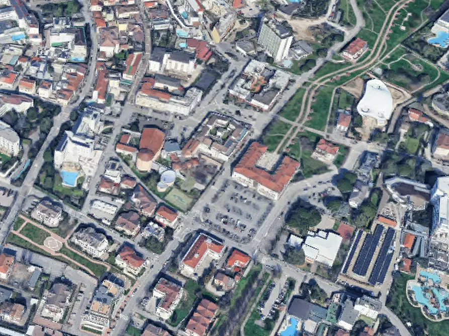 Immagine 4 di Magazzino in vendita  in Via Padre Leopoldo a Abano Terme