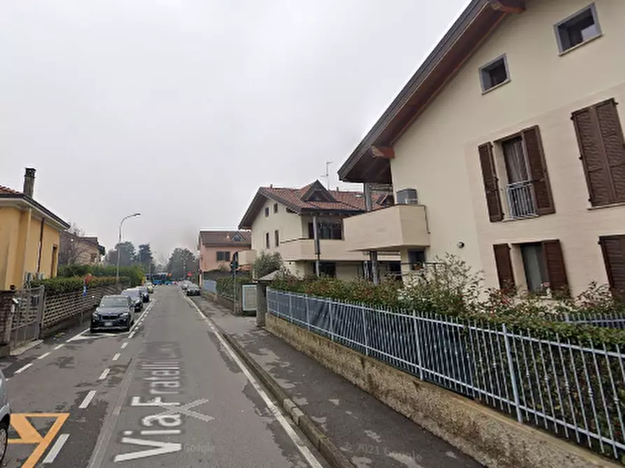 Immagine 14 di Appartamento in vendita  in Via FRATELLI CERVI  a Trezzano Rosa