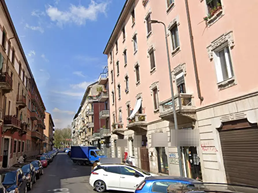 Immagine 2 di Appartamento in vendita  in Via ARQUA' a Milano