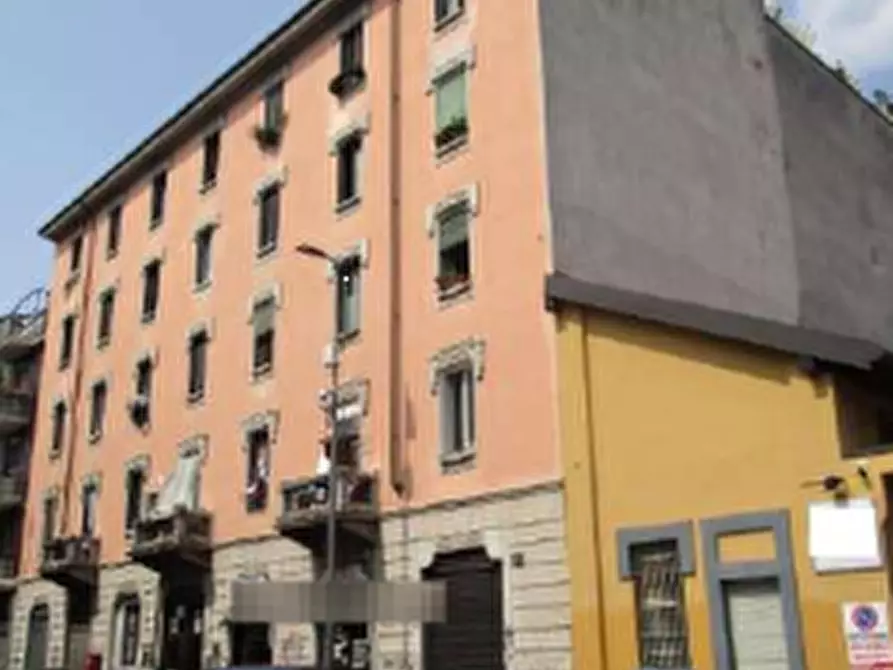 Immagine 3 di Appartamento in vendita  in Via ARQUA' a Milano