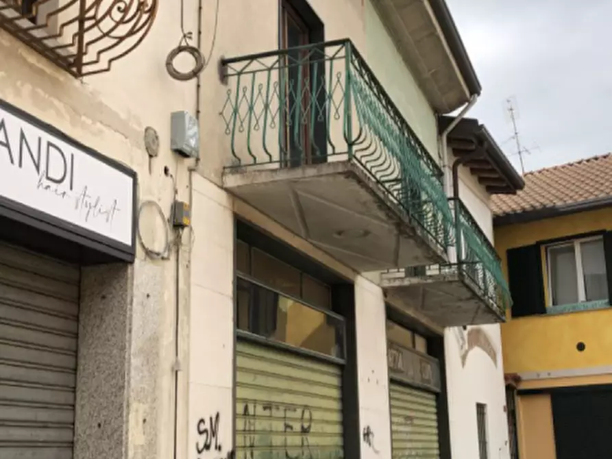 Immagine 1 di Negozio in vendita  in Via Don Antonio Cavallotti a Nerviano