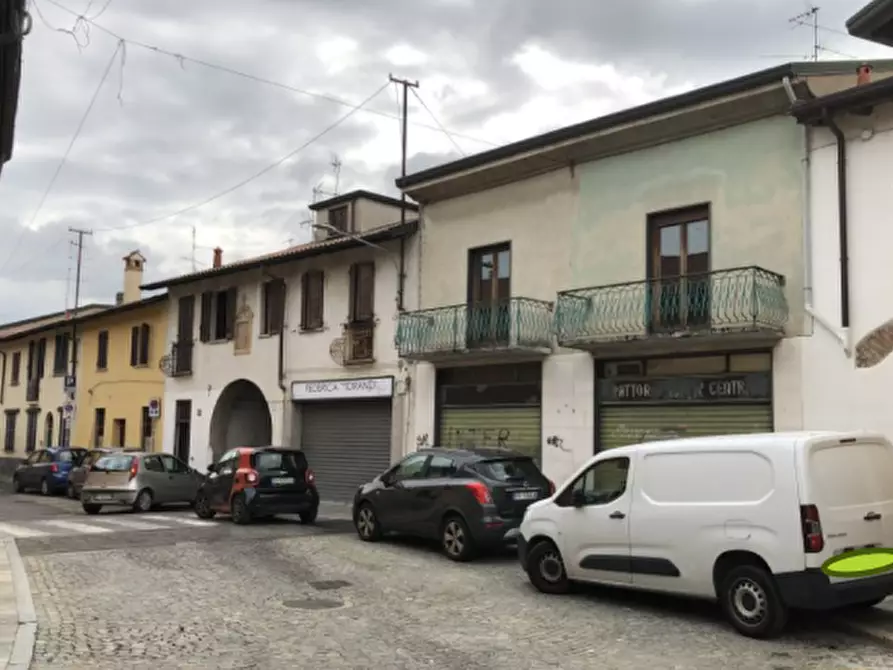Immagine 2 di Negozio in vendita  in Via Don Antonio Cavallotti a Nerviano