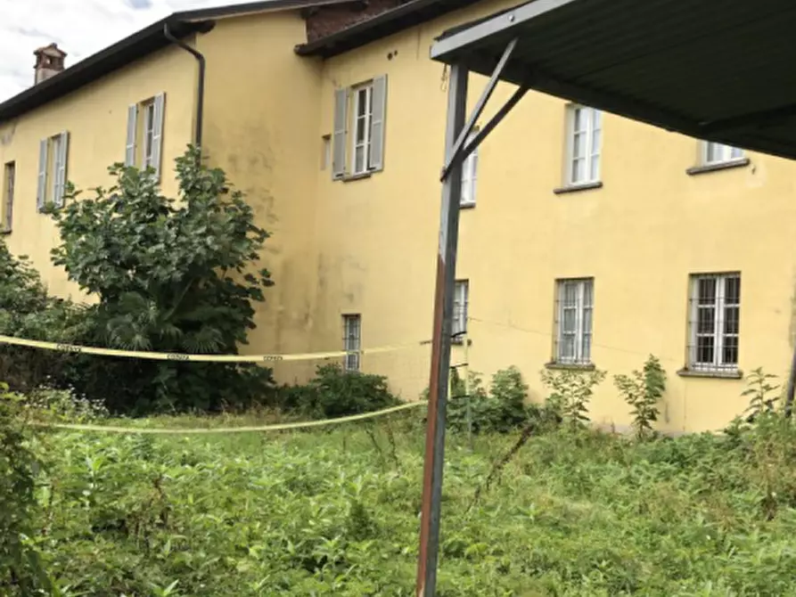 Immagine 1 di Garage in vendita  in Via Don Antonio Cavallotti a Nerviano