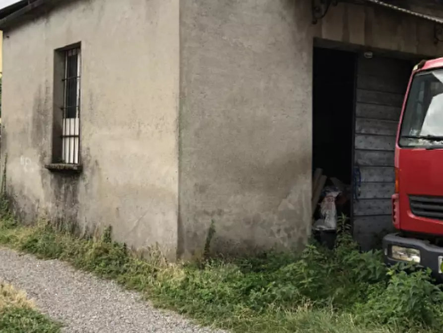 Immagine 4 di Garage in vendita  in Via Don Antonio Cavallotti a Nerviano