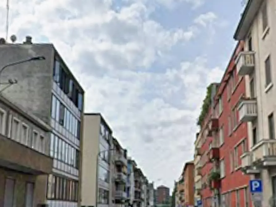 Immagine 10 di Laboratorio in vendita  in Via Bordighera a Milano