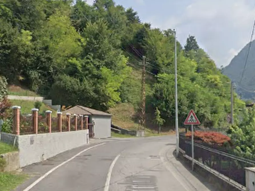 Immagine 3 di Garage in vendita  in Via Madonnina a Gardone Val Trompia