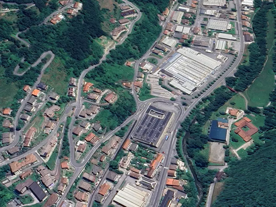 Immagine 4 di Garage in vendita  in Via Madonnina a Gardone Val Trompia