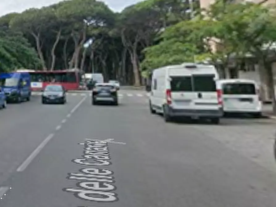 Immagine 12 di Appartamento in vendita  in Via delle Canarie a Roma