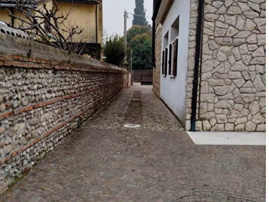 Immagine 6 di Casa indipendente in vendita  in Via San Michele a Altivole