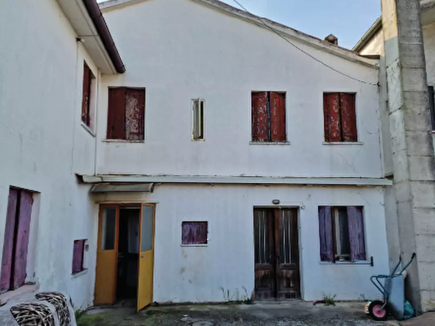 Immagine 5 di Casa indipendente in vendita  in Via San Rocco a Montebelluna