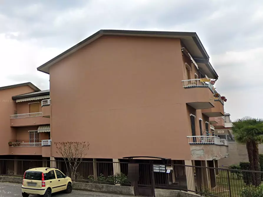 Immagine 1 di Appartamento in vendita  in Via Mantegna  a Seregno