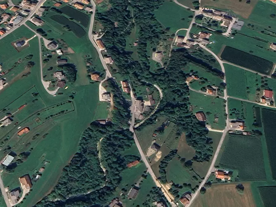 Immagine 6 di Casa indipendente in vendita  in via Fratelli Como a Borgo Valbelluna