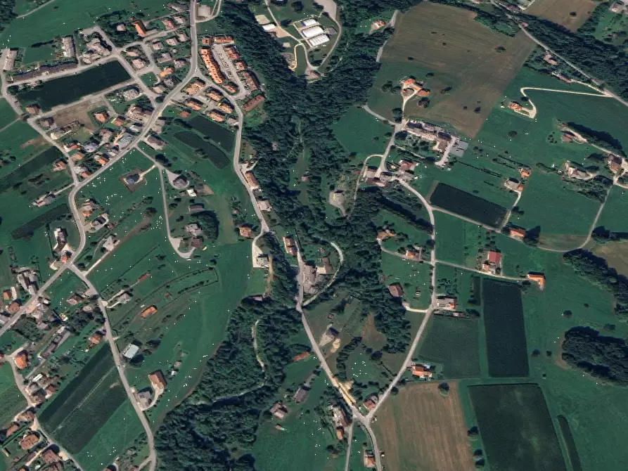 Immagine 7 di Casa indipendente in vendita  in via Fratelli Como a Borgo Valbelluna