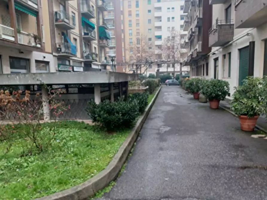 Immagine 4 di Laboratorio in vendita  in Via Privata Martiri Triestini a Milano