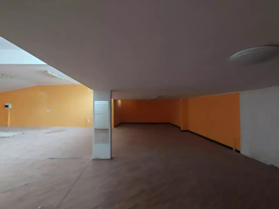 Immagine 5 di Magazzino in vendita  in Via del Rivo a Terni