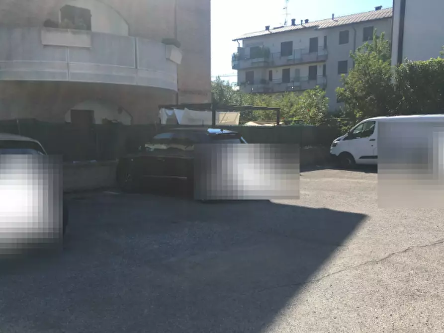 Immagine 1 di Posto auto in vendita  in Via Garibaldi a Giussano