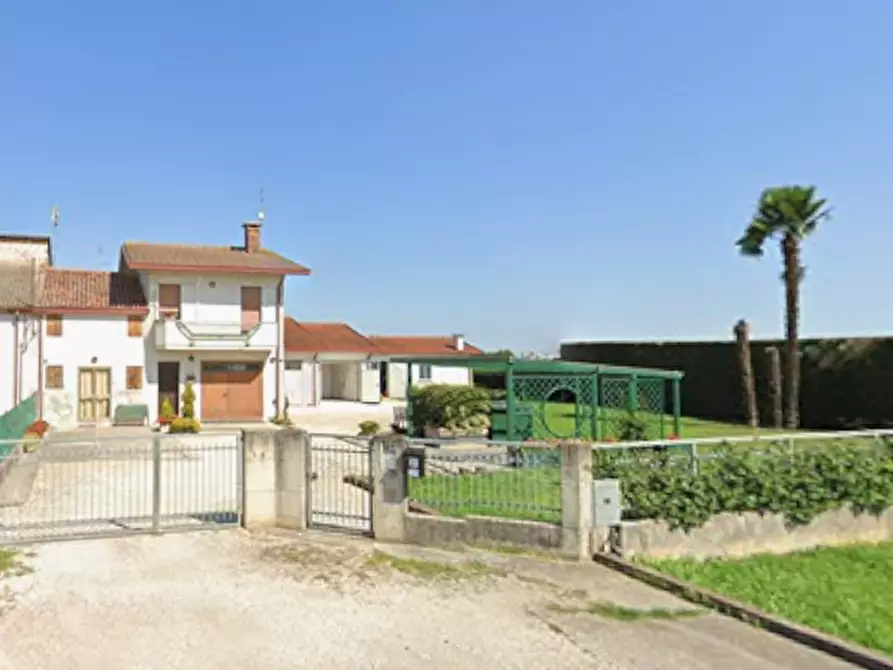 Immagine 11 di Porzione di casa in vendita  in Via Caseggiato a Boschi Sant'anna