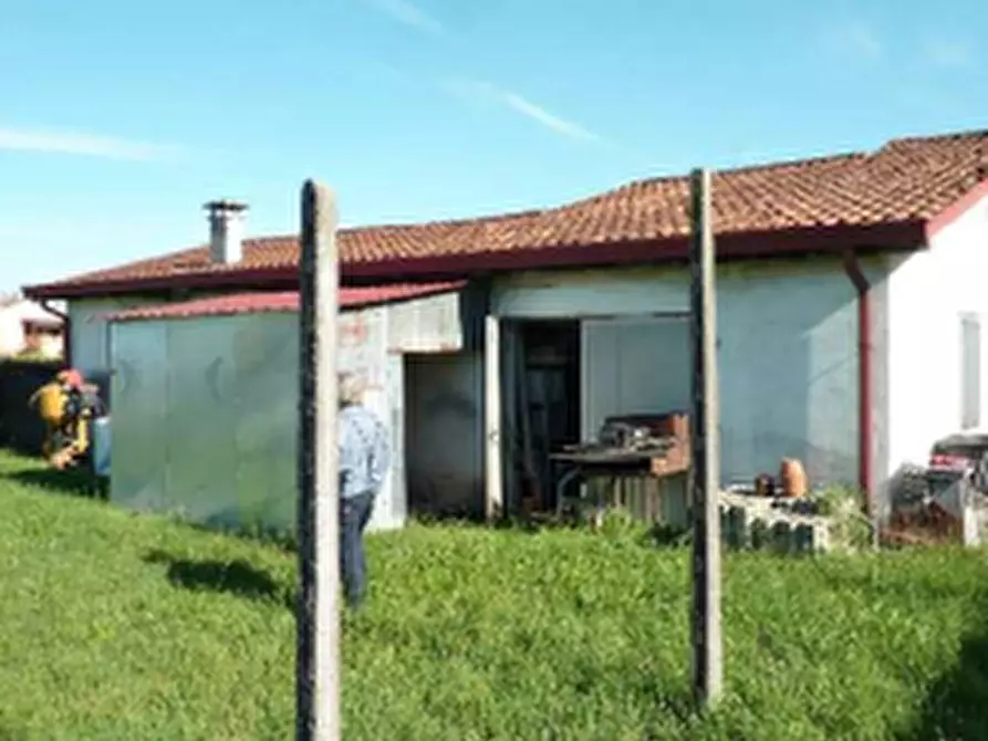 Immagine 19 di Porzione di casa in vendita  in Via Caseggiato a Boschi Sant'anna