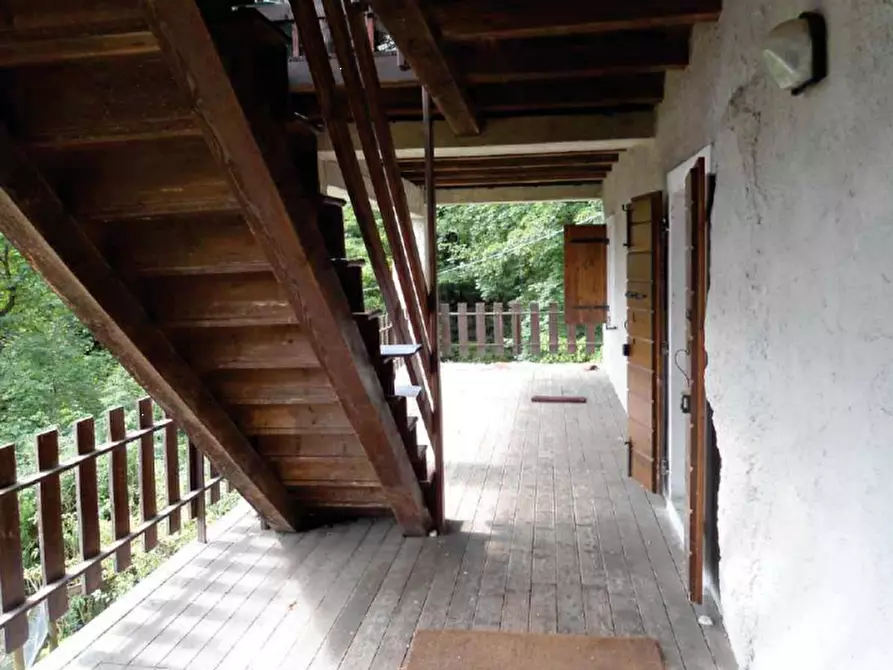 Immagine 5 di Appartamento in vendita  in Via Ropata a Frisanco