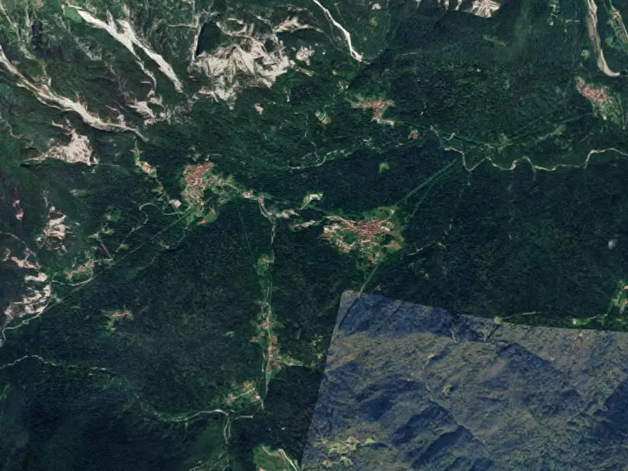 Immagine 14 di Appartamento in vendita  in Via Ropata a Frisanco