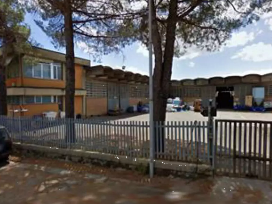 Immagine 2 di Capannone industriale in vendita  in Via del Puntone a Fucecchio